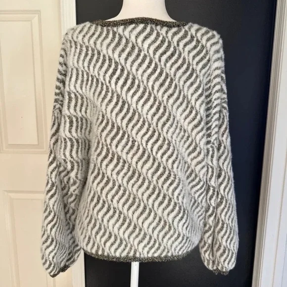OLIVER BONAS Wavy Tinsel Metallic Knitted Jumper Sweater 
Sz US 14 or Large - Picture 10 of 12